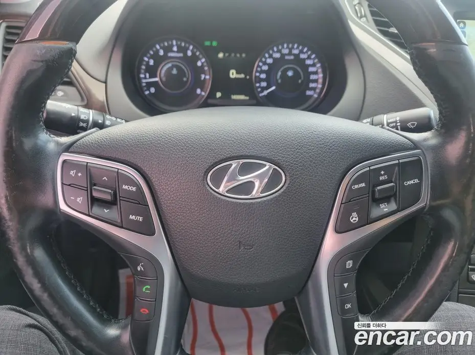 Hyundai Grandeur 2014 3.0 автомат (гидро), фото 7