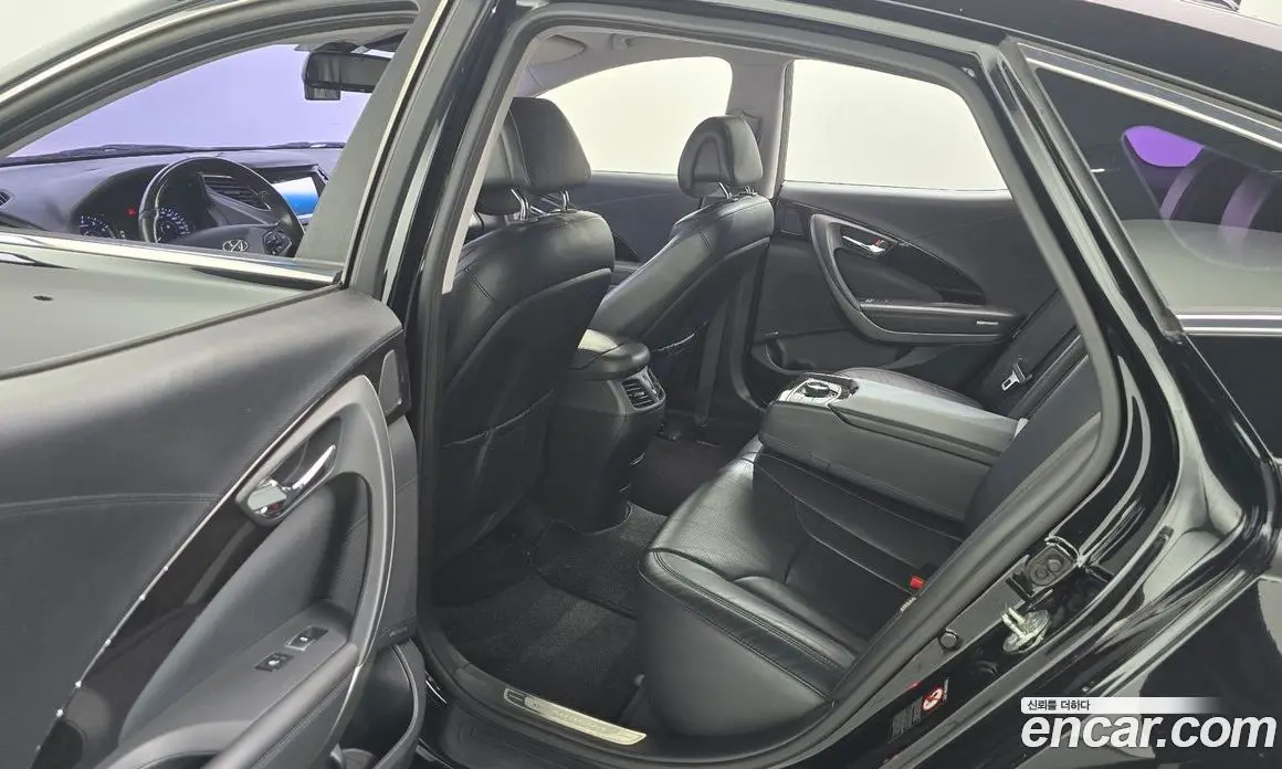 Hyundai Grandeur 2015 3.0 автомат (гидро), фото 12