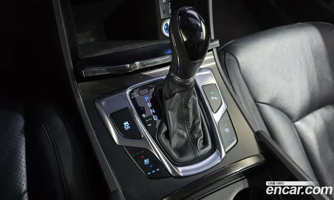 Hyundai Grandeur 2015 3.0 автомат (гидро), фото 9