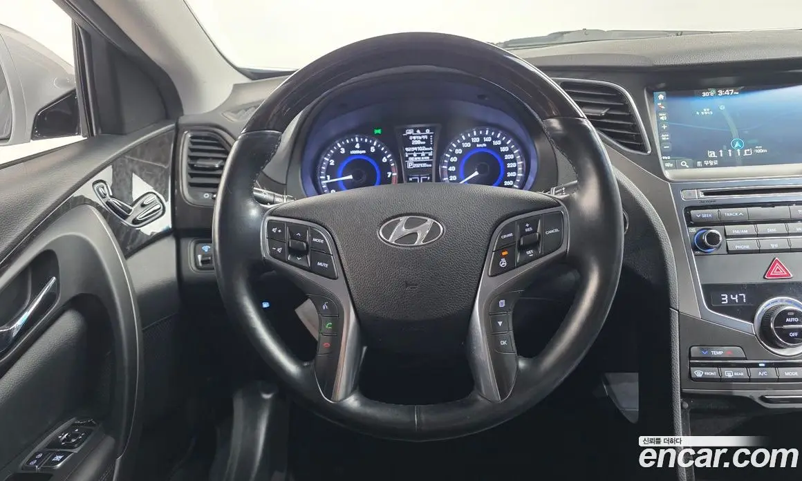 Hyundai Grandeur 2015 2.4 автомат (гидро), фото 14 Hyundai Grandeur 2015 2.4 автомат (гидро), фото 14
