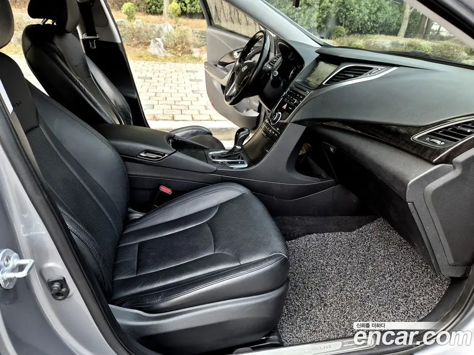 Hyundai Grandeur 2016 2.4 автомат (гидро), фото 11 Hyundai Grandeur 2016 2.4 автомат (гидро), фото 11
