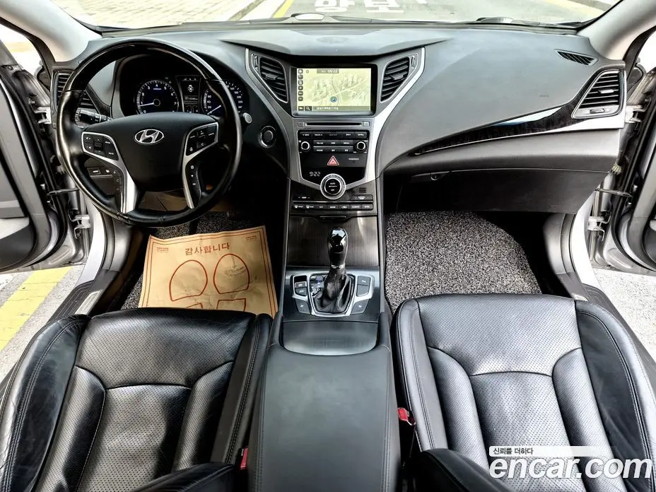 Hyundai Grandeur 2016 2.4 автомат (гидро), фото 13 Hyundai Grandeur 2016 2.4 автомат (гидро), фото 13