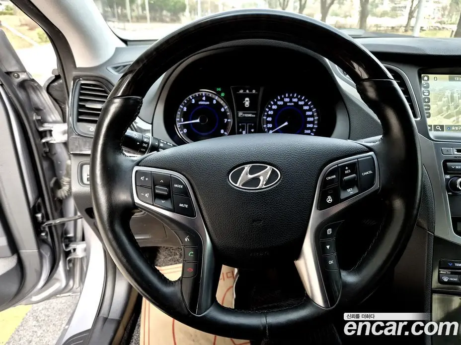 Hyundai Grandeur 2016 2.4 автомат (гидро), фото 15 Hyundai Grandeur 2016 2.4 автомат (гидро), фото 15