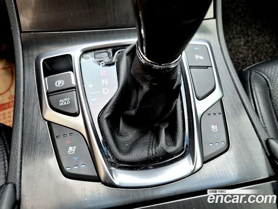 Hyundai Grandeur 2016 2.4 автомат (гидро), фото 17 Hyundai Grandeur 2016 2.4 автомат (гидро), фото 17