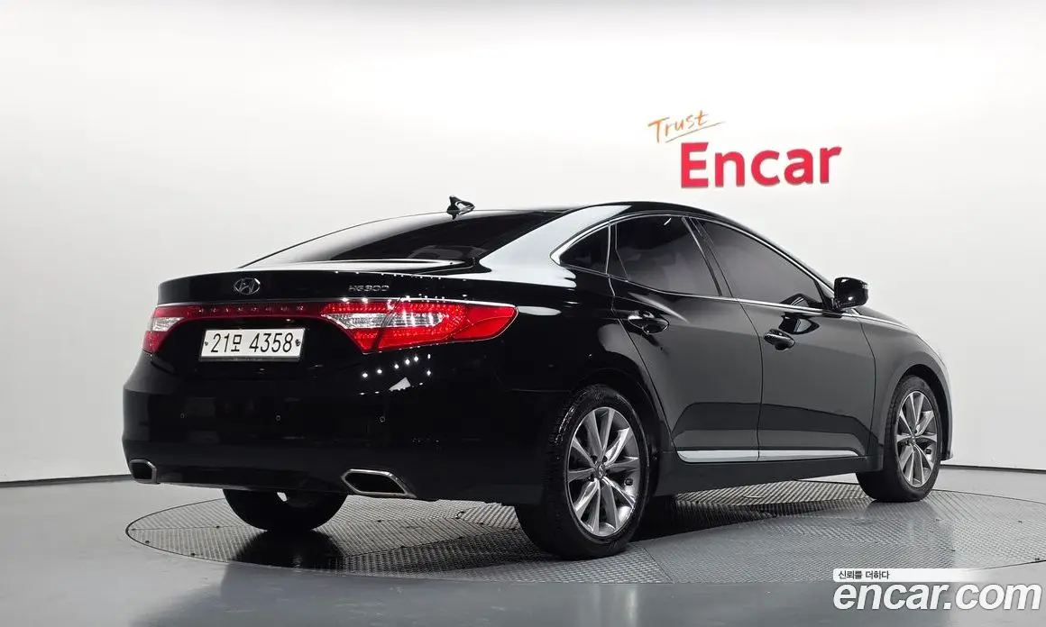 Hyundai Grandeur 2016 3.0 автомат (гидро), фото 2