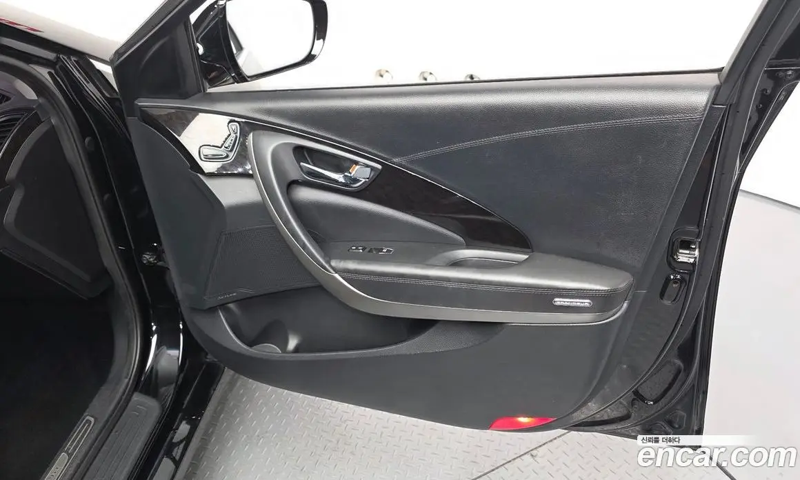 Hyundai Grandeur 2016 3.0 автомат (гидро), фото 14