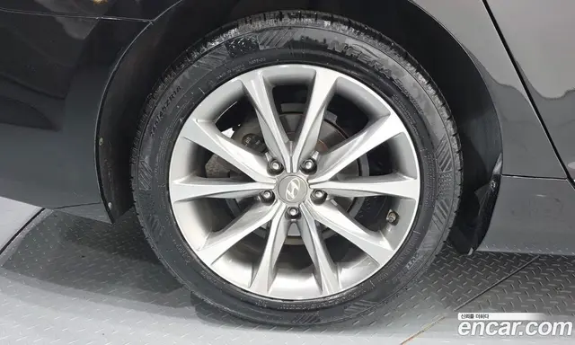 Hyundai Grandeur 2016 3.0 автомат (гидро), миниатюра 5