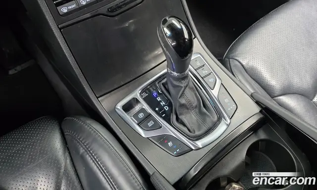 Hyundai Grandeur 2016 3.0 автомат (гидро), миниатюра 9
