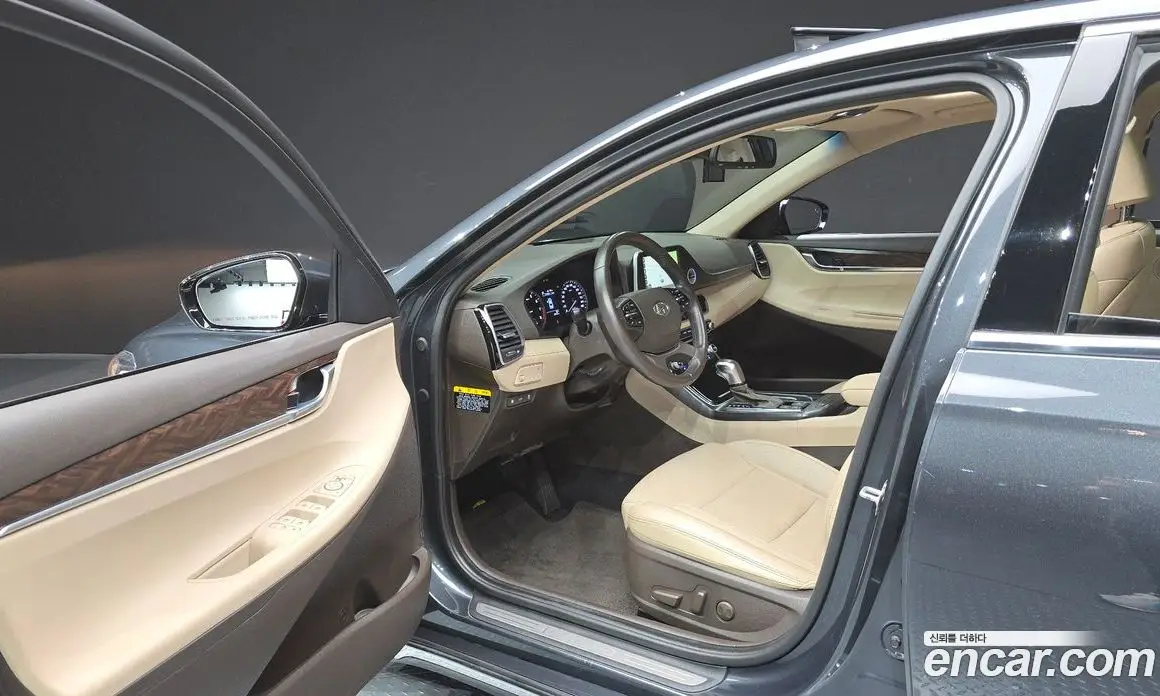 Hyundai Grandeur 2017 2.4 автомат (гидро), фото 13