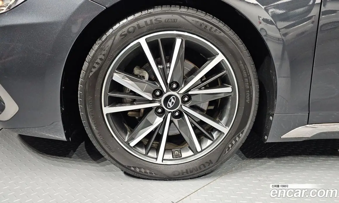 Hyundai Grandeur 2017 2.4 автомат (гидро), фото 5