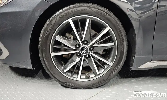 Hyundai Grandeur 2017 2.4 автомат (гидро), миниатюра 5