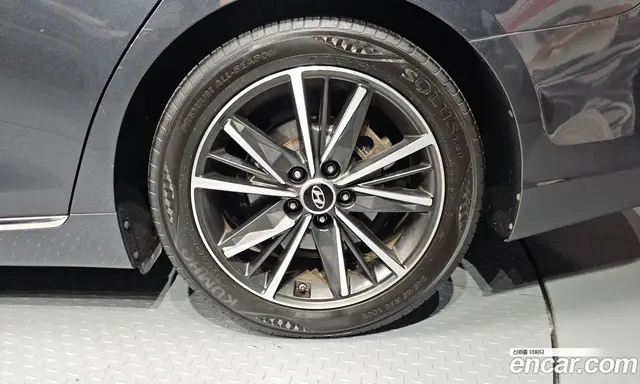 Hyundai Grandeur 2017 2.4 автомат (гидро), миниатюра 7