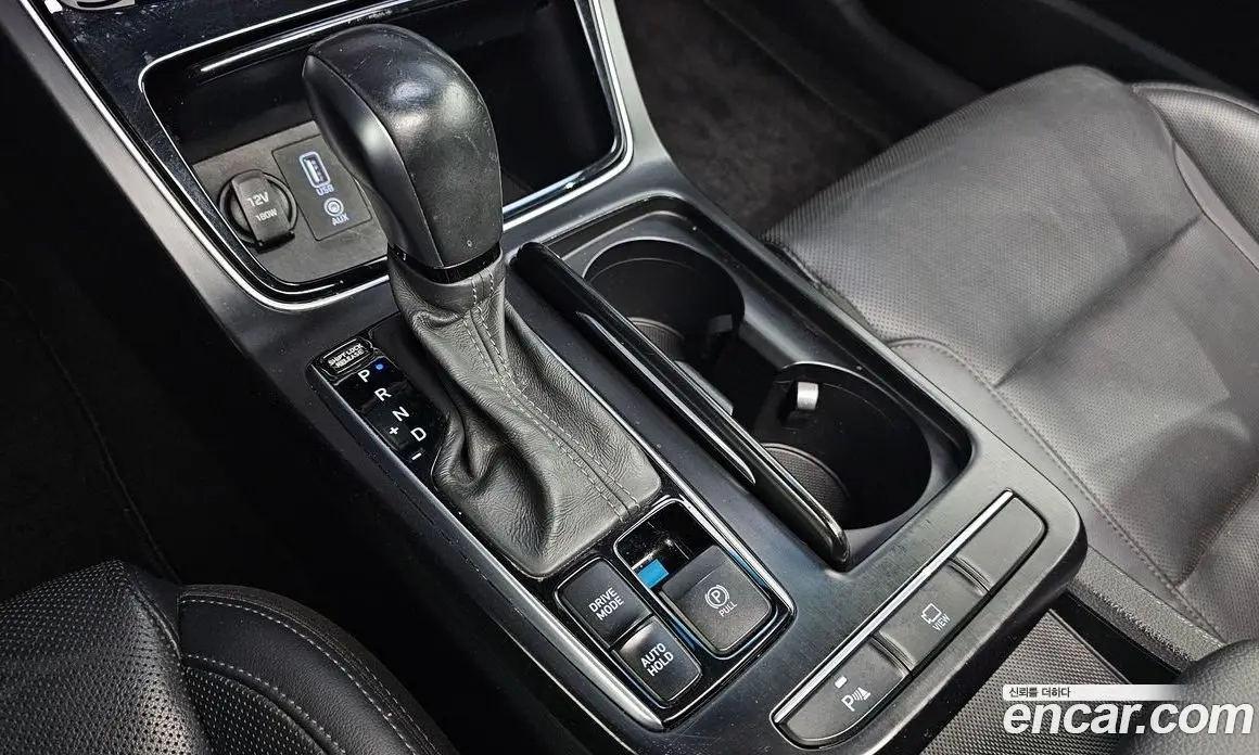 Hyundai Grandeur 2018 2.4 автомат (гидро), фото 9