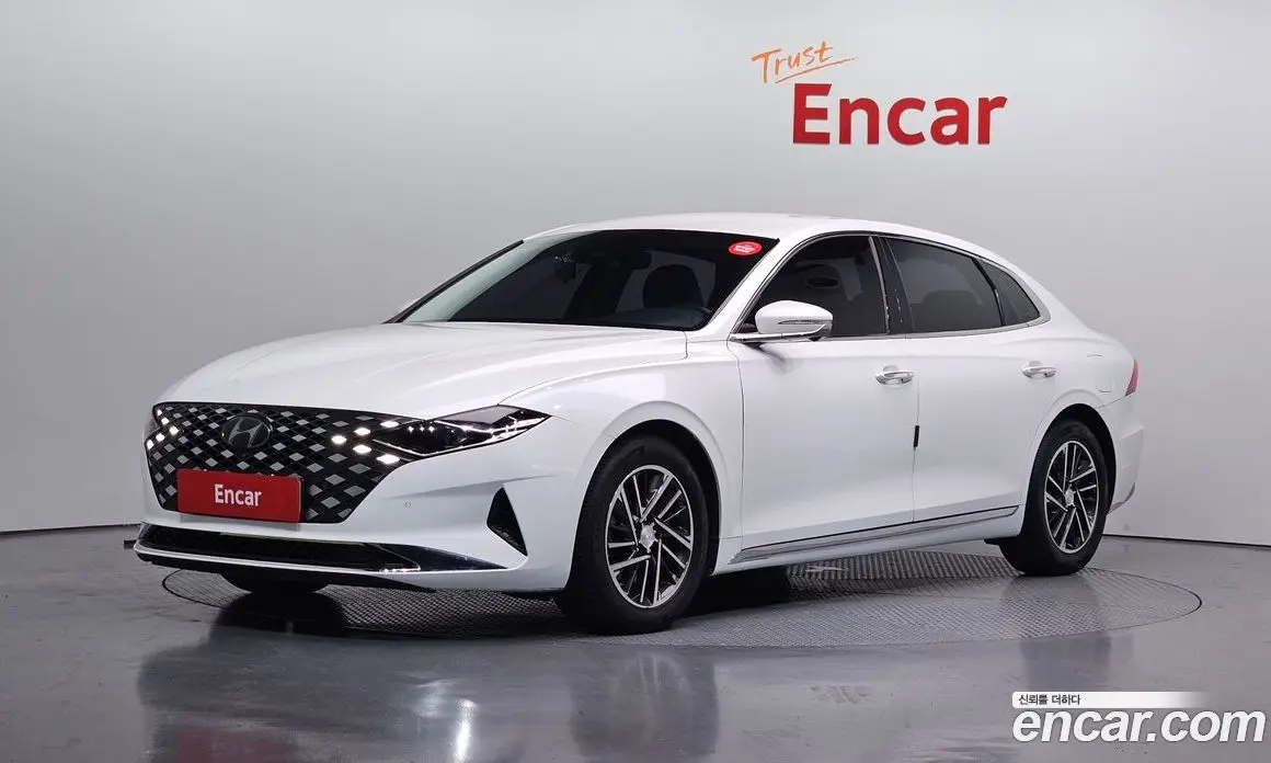 Hyundai Grandeur 2020 2.5 автомат (гидро), фото 1