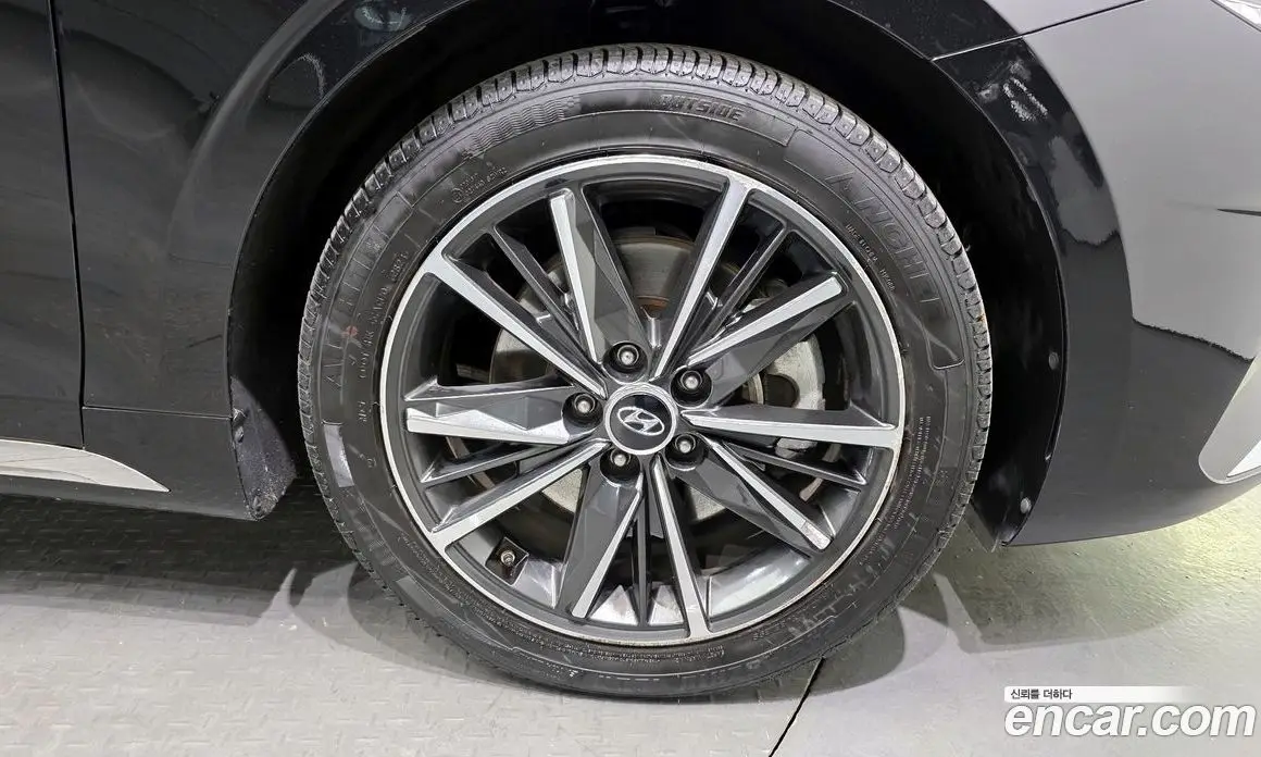 Hyundai Grandeur 2021 2.5 автомат (гидро), фото 5 Hyundai Grandeur 2021 2.5 автомат (гидро), фото 5