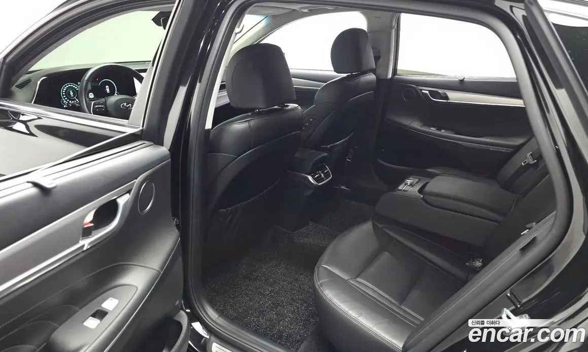 Hyundai Grandeur 2022 2.4 автомат (гидро), фото 11