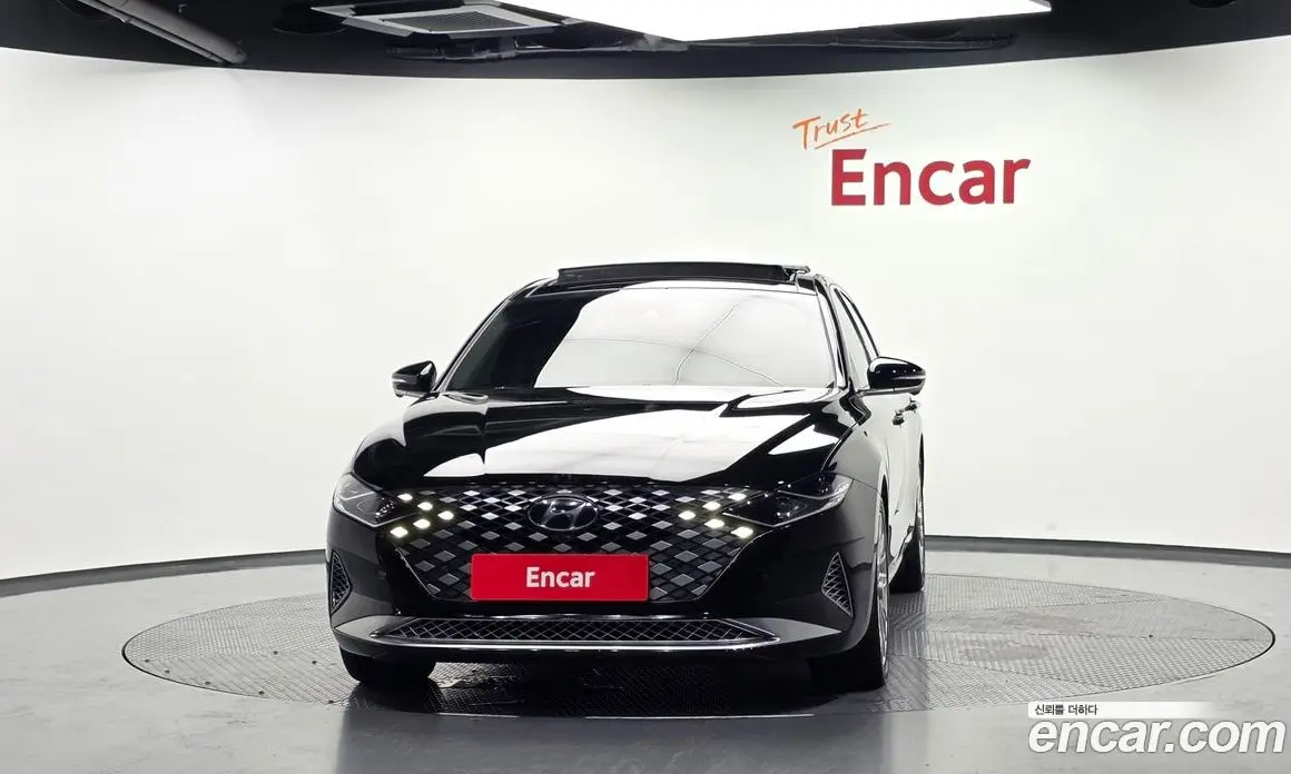 Hyundai Grandeur 2022 2.4 автомат (гидро), фото 3