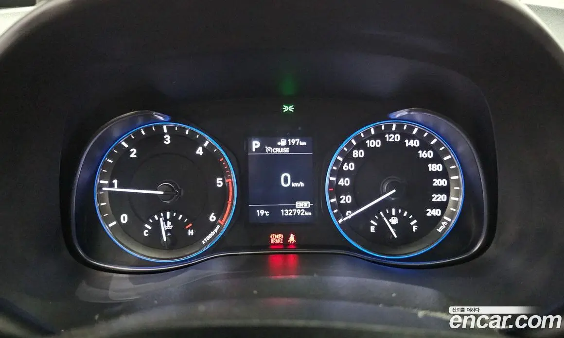 Hyundai Kona 2018 1.6 автомат (гидро), фото 8