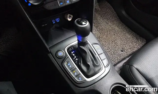 Hyundai Kona 2018 1.6 автомат (гидро), миниатюра 9