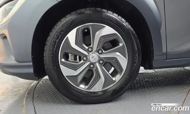 Hyundai Kona 2022 1.6 автомат (гидро), миниатюра 5 Hyundai Kona 2022 1.6 автомат (гидро), миниатюра 5