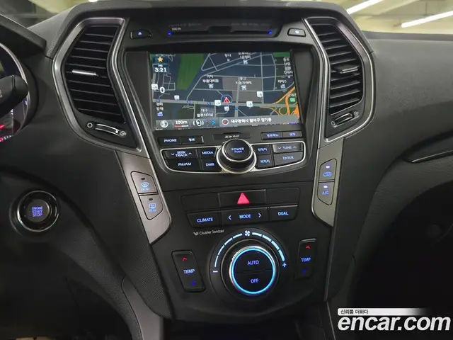 Hyundai Santa Fe 2013 2.0 автомат (гидро), миниатюра 8 Hyundai Santa Fe 2013 2.0 автомат (гидро), миниатюра 8