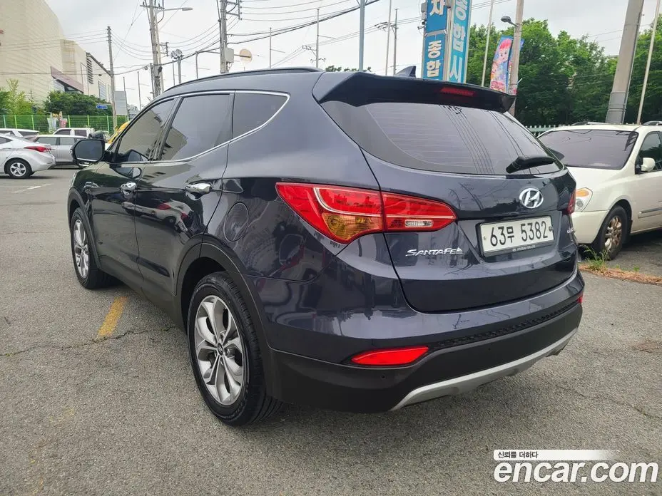Hyundai Santa Fe 2014 2.0 автомат (гидро), фото 5 Hyundai Santa Fe 2014 2.0 автомат (гидро), фото 5