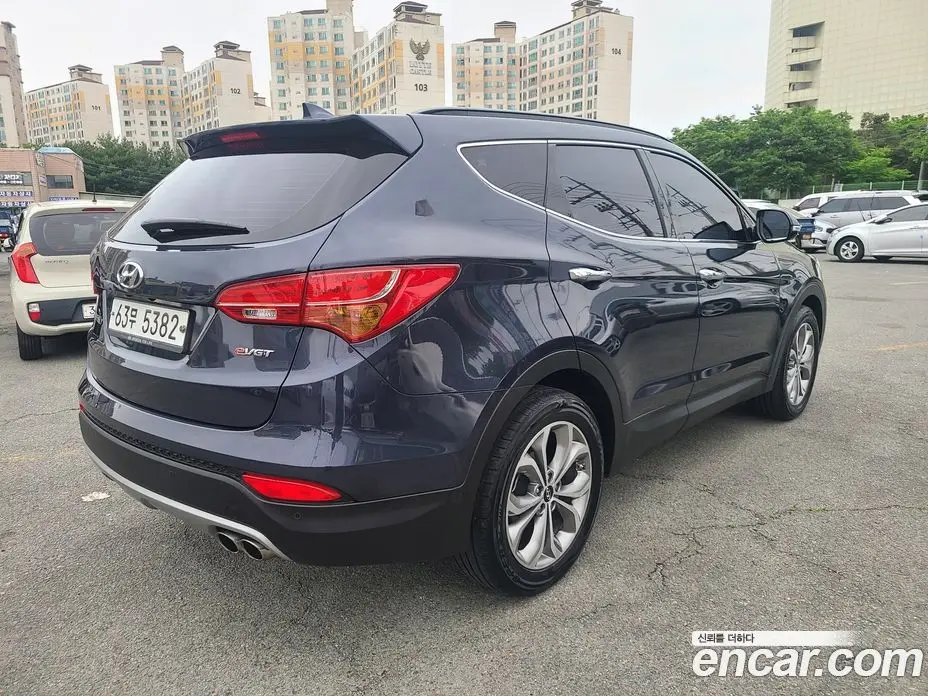 Hyundai Santa Fe 2014 2.0 автомат (гидро), фото 6 Hyundai Santa Fe 2014 2.0 автомат (гидро), фото 6