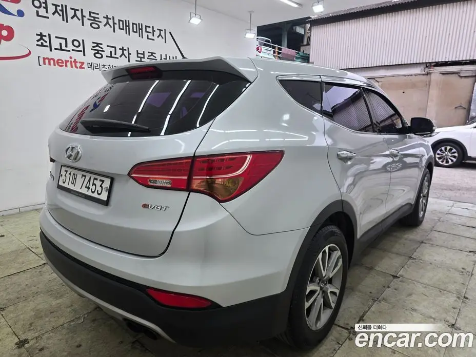 Hyundai Santa Fe 2014 2.0 автомат (гидро), фото 4 Hyundai Santa Fe 2014 2.0 автомат (гидро), фото 4
