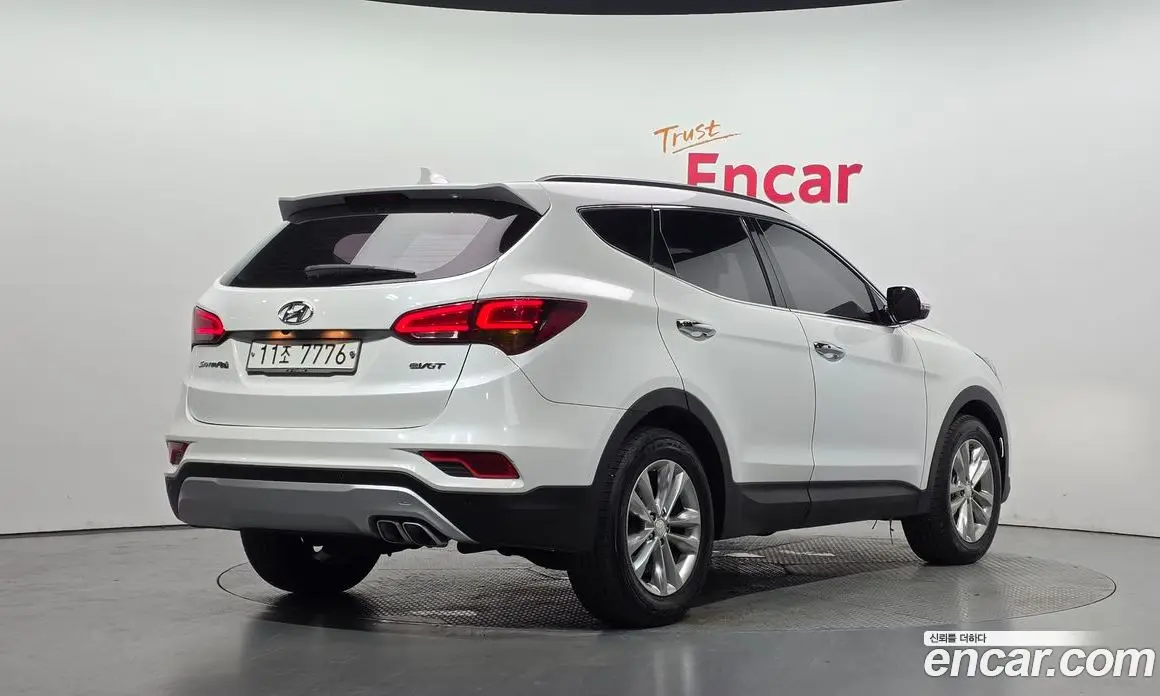 Hyundai Santa Fe 2015 2.0 автомат (гидро), фото 2 Hyundai Santa Fe 2015 2.0 автомат (гидро), фото 2