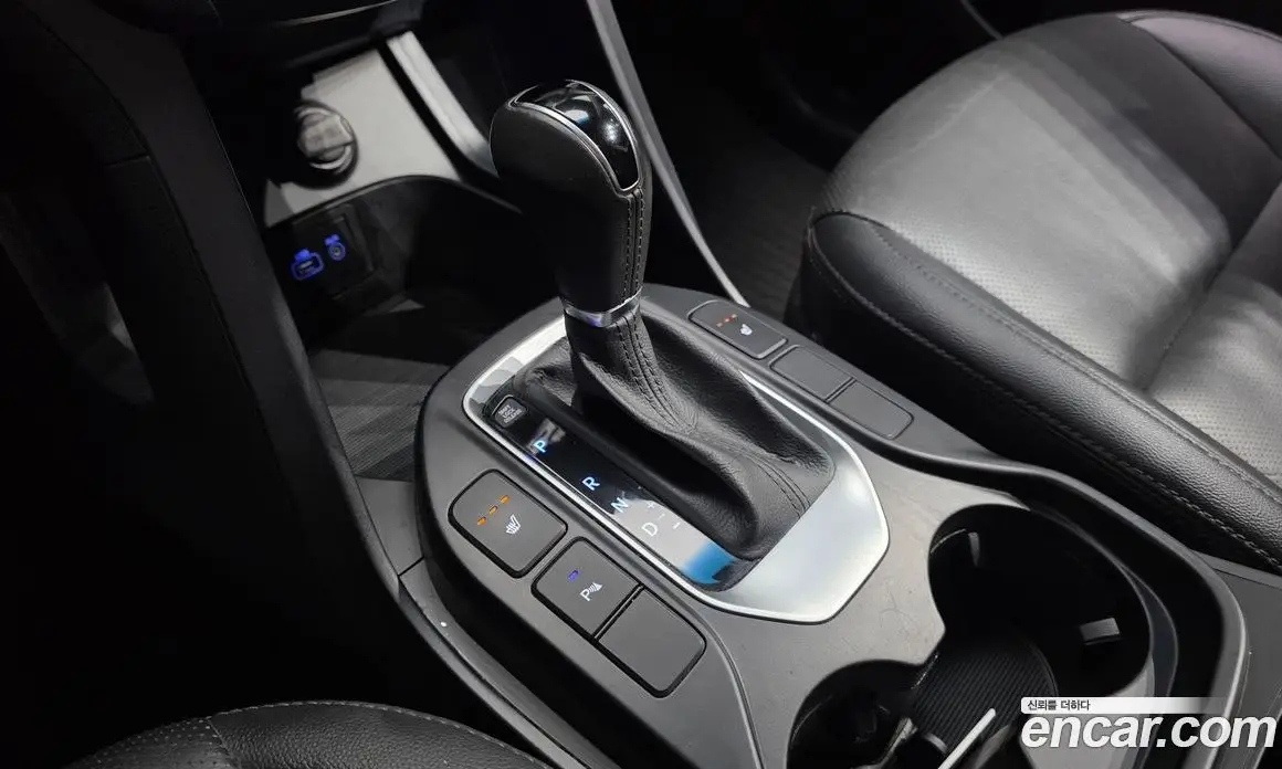 Hyundai Santa Fe 2015 2.0 автомат (гидро), фото 12 Hyundai Santa Fe 2015 2.0 автомат (гидро), фото 12