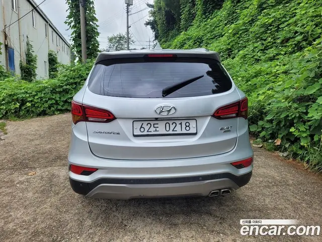 Hyundai Santa Fe 2017 2.0 автомат (гидро), миниатюра 3