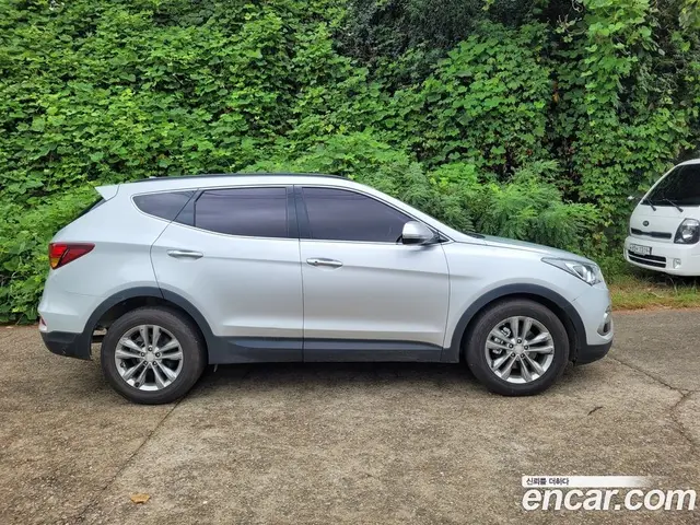 Hyundai Santa Fe 2017 2.0 автомат (гидро), миниатюра 4