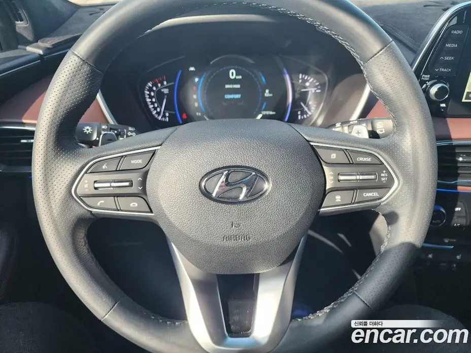 Hyundai Santa Fe 2020 2.0 автомат (гидро), фото 16