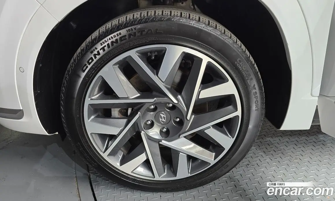 Hyundai Santa Fe 2022 2.5 автомат (гидро), фото 5