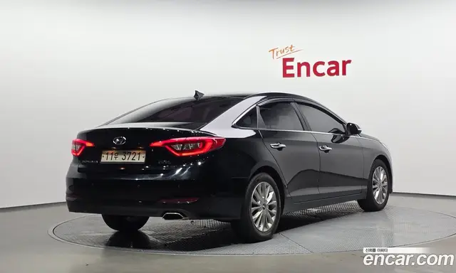 Hyundai Sonata 2015 2.0 автомат (гидро), миниатюра 2 Hyundai Sonata 2015 2.0 автомат (гидро), миниатюра 2