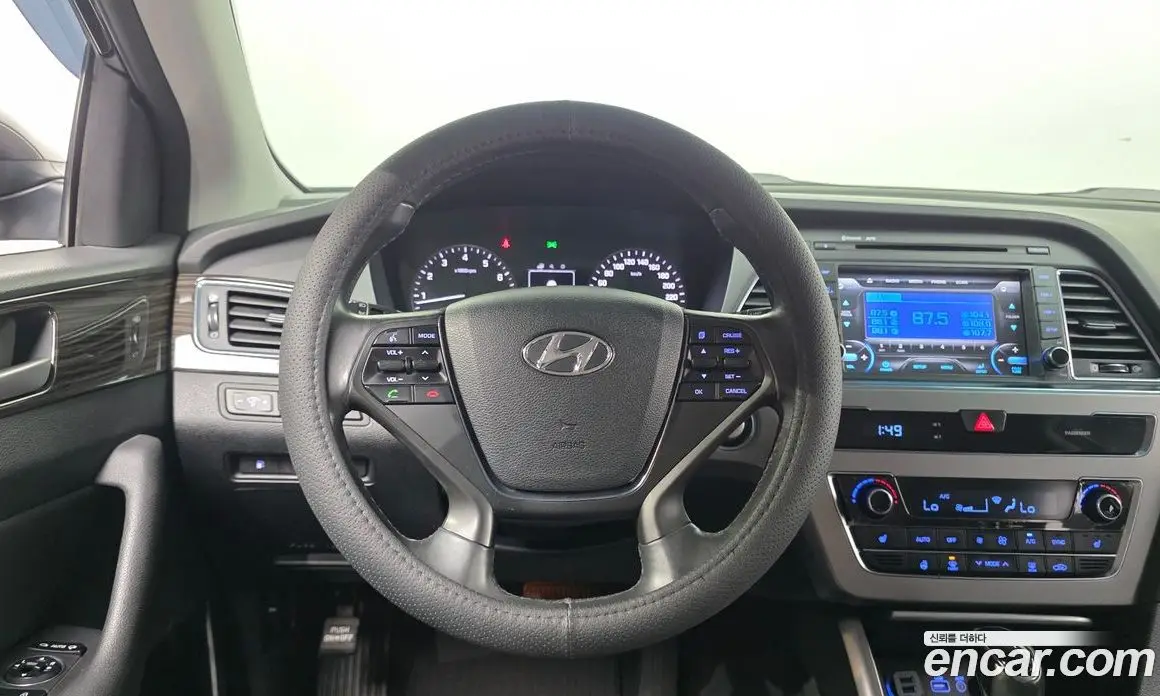 Hyundai Sonata 2015 2.0 автомат (гидро), фото 19 Hyundai Sonata 2015 2.0 автомат (гидро), фото 19