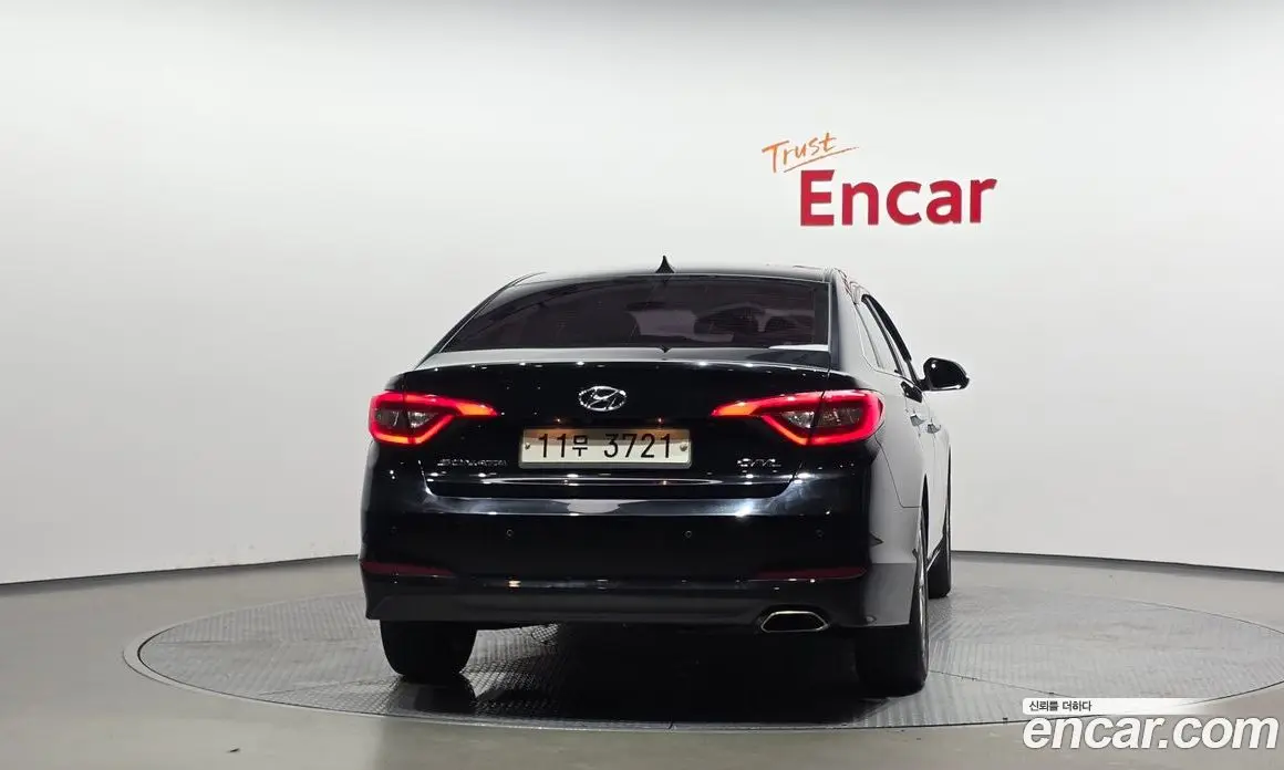 Hyundai Sonata 2015 2.0 автомат (гидро), фото 4 Hyundai Sonata 2015 2.0 автомат (гидро), фото 4