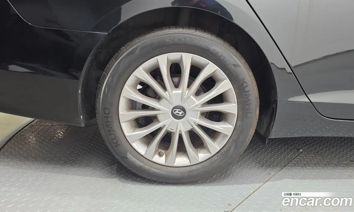 Hyundai Sonata 2015 2.0 автомат (гидро), фото 5 Hyundai Sonata 2015 2.0 автомат (гидро), фото 5