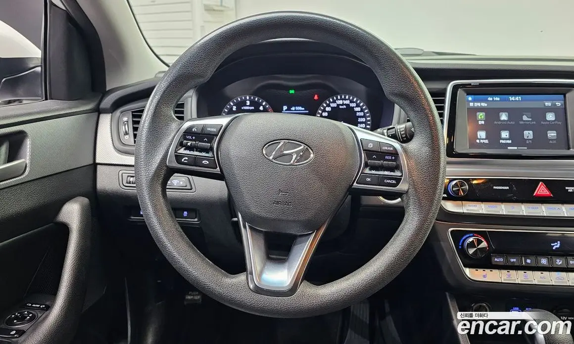 Hyundai Sonata 2017 1.7 автомат (гидро), фото 13 Hyundai Sonata 2017 1.7 автомат (гидро), фото 13