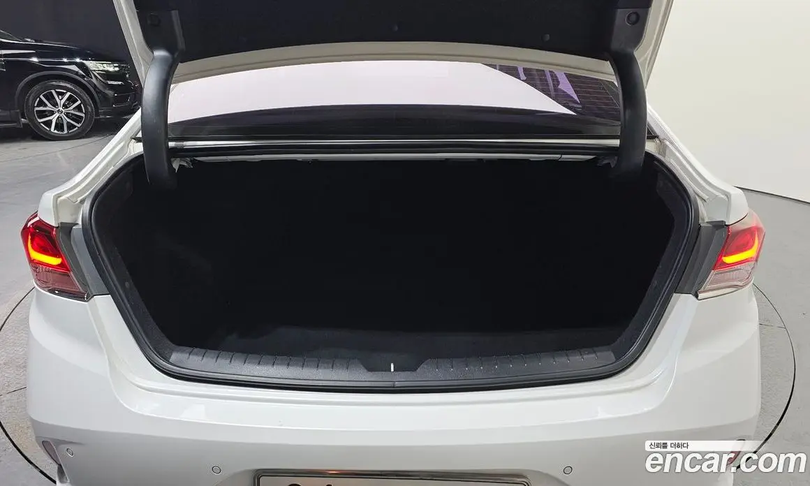 Hyundai Sonata 2017 1.7 автомат (гидро), фото 20 Hyundai Sonata 2017 1.7 автомат (гидро), фото 20