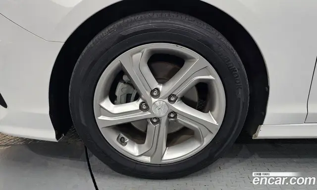 Hyundai Sonata 2017 1.7 автомат (гидро), миниатюра 5 Hyundai Sonata 2017 1.7 автомат (гидро), миниатюра 5