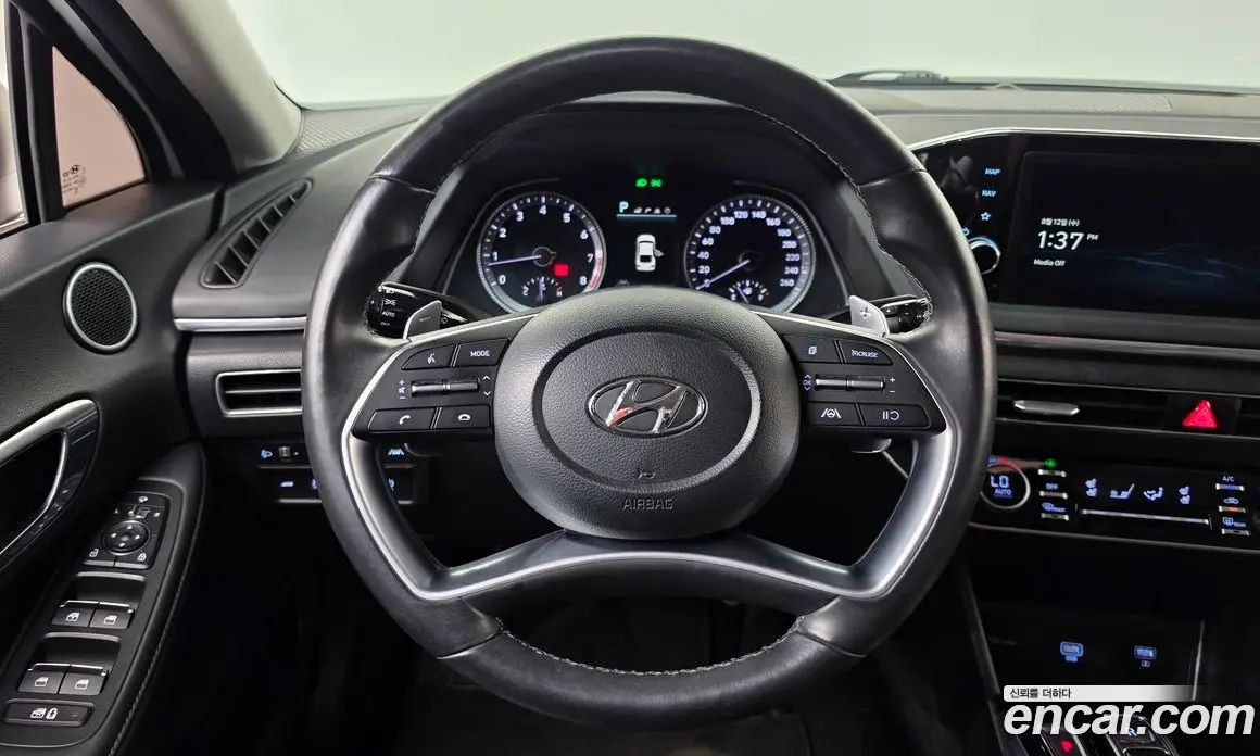 Hyundai Sonata 2022 2.0 автомат (гидро), фото 19 Hyundai Sonata 2022 2.0 автомат (гидро), фото 19