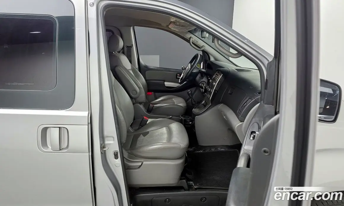 Hyundai Starex 2013 2.5 механика, фото 11 Hyundai Starex 2013 2.5 механика, фото 11