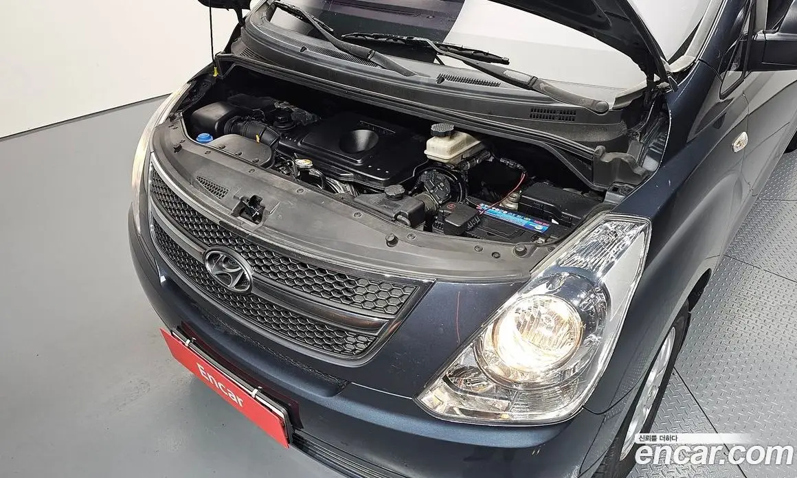 Hyundai Starex 2014 2.5 автомат (гидро), фото 6