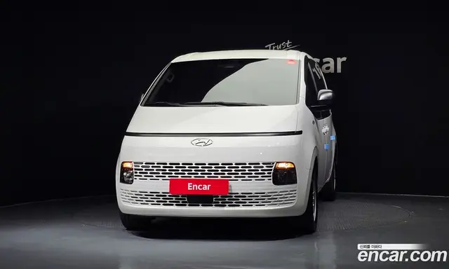 Hyundai Staria 2022 2.2 автомат (гидро), миниатюра 3