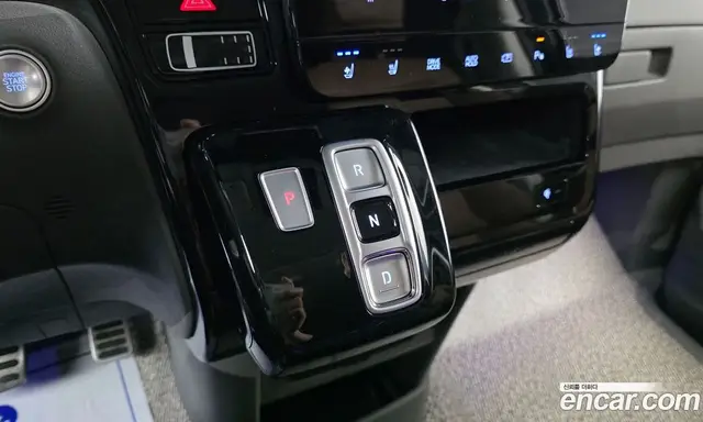 Hyundai Staria 2022 2.2 автомат (гидро), миниатюра 12