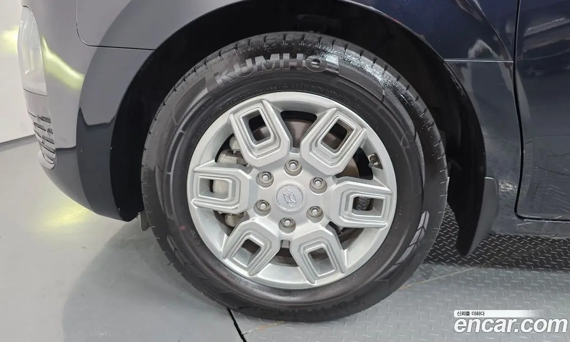 Hyundai Staria 2023 2.2 автомат (гидро), фото 5