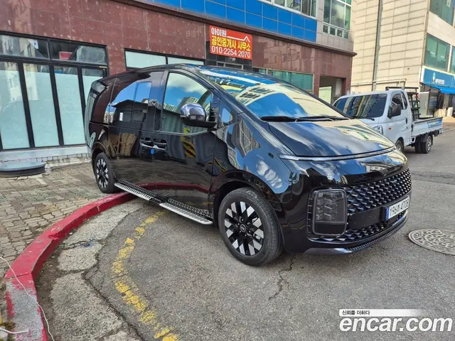 Hyundai Staria 2024 1.6 автомат (гидро), миниатюра 2