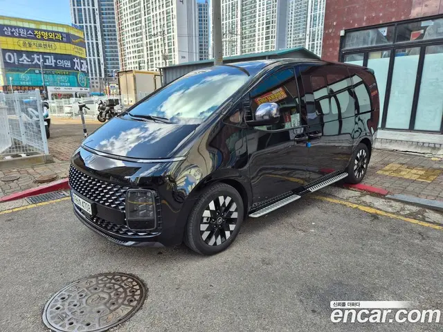 Hyundai Staria 2024 1.6 автомат (гидро), миниатюра 3