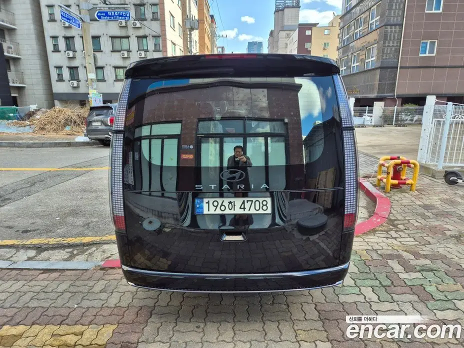 Hyundai Staria 2024 1.6 автомат (гидро), фото 4